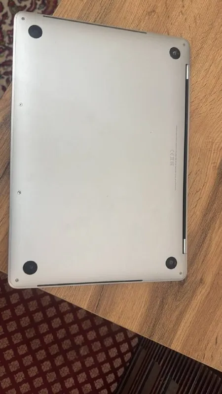 MacBook Pro 13 (2018 года)