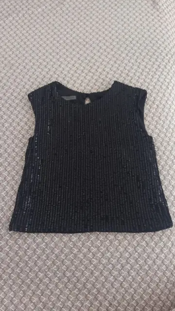 Топ для девочки с пайетками — Batumi — 20 ₾