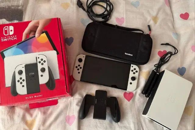 Nintendo Switch OLED White — Ереван — 120 000 ֏