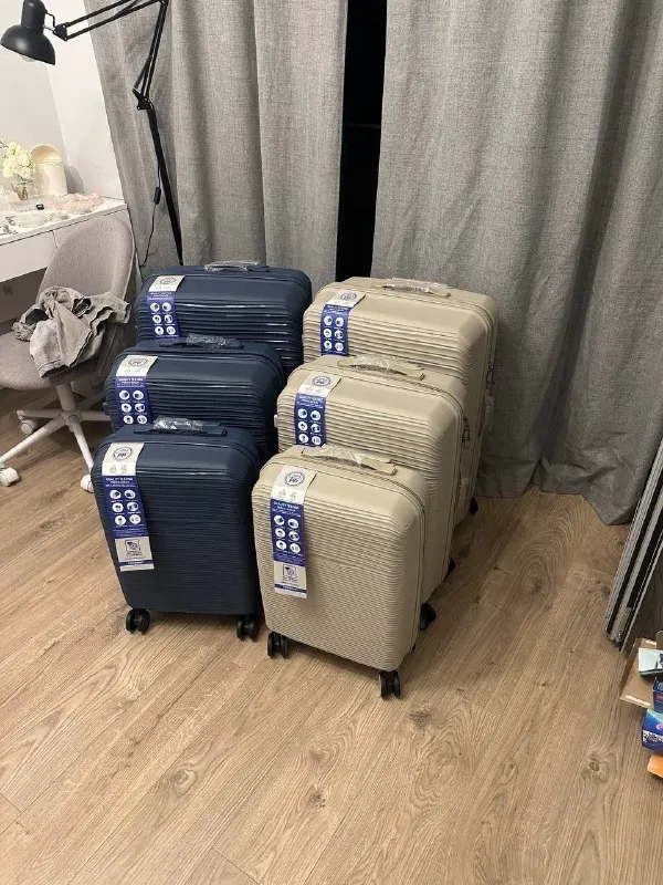 Чемоданы