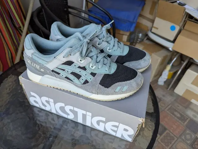Кроссовки ASICS GEL-LYTE lll — Батуми — 245 ₾