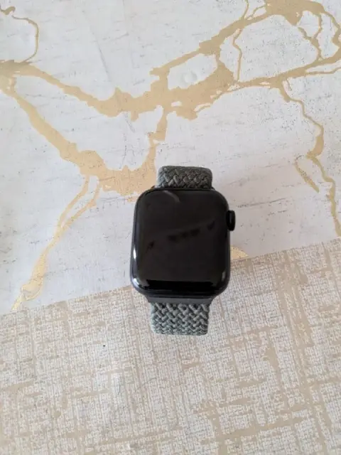 Apple watch se3 40 мм — Тбилиси — 450 ₾