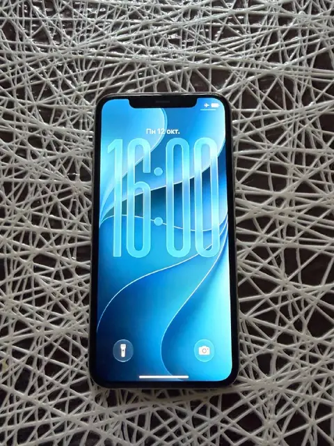 IPhone 11 Pro Silver — Tbilisi — 450 ₾