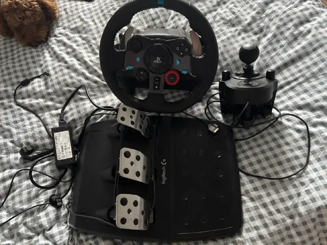 Logitech G29 Driving Force Racing Wheel — Батуми — 600 ₾