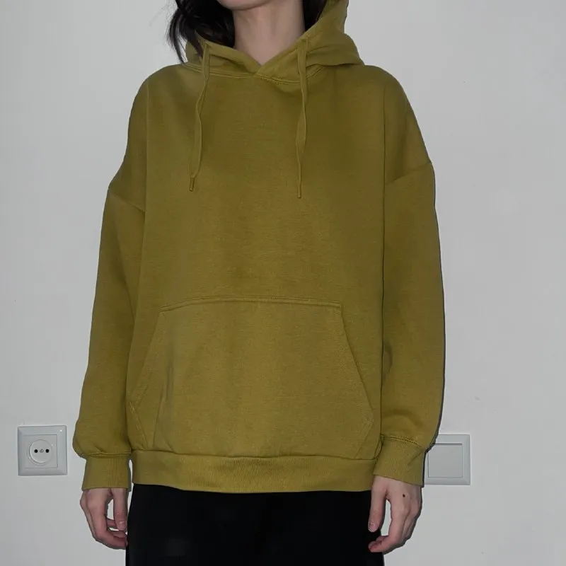 Толстовка Pull&Bear зеленая с капюшоном и карманом