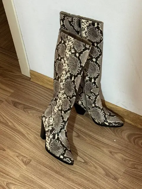 Казаки Michael kors — Tbilisi — 280 ₾