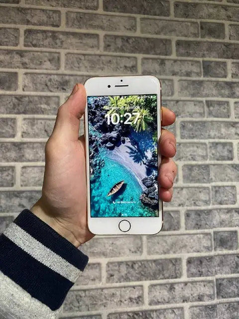 IPhone 8 (256 гб, 98% АКБ, золотой) — Ереван — 40 000 ֏