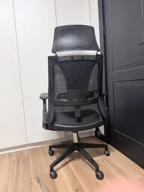 Офисное кресло/ компьютерный стул — 140 Gel — Тбилиси — 140 ₾