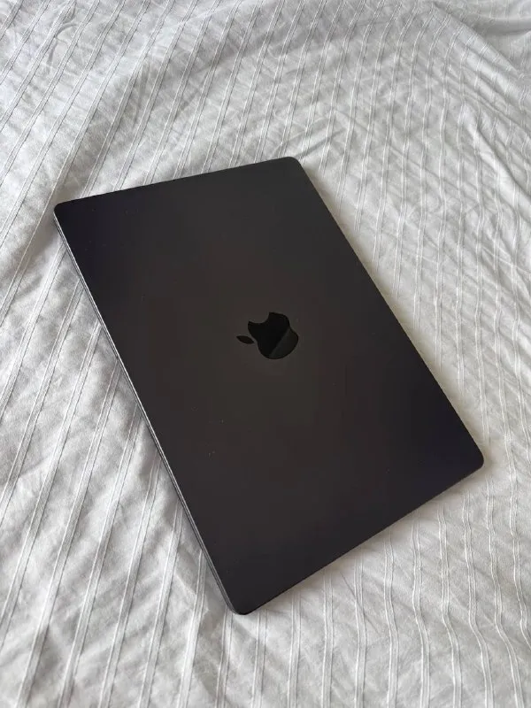 MacBook Pro M5