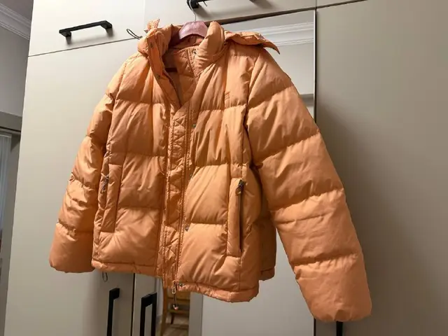 Пуховик Levi’s — Анталия — 400 ₺
