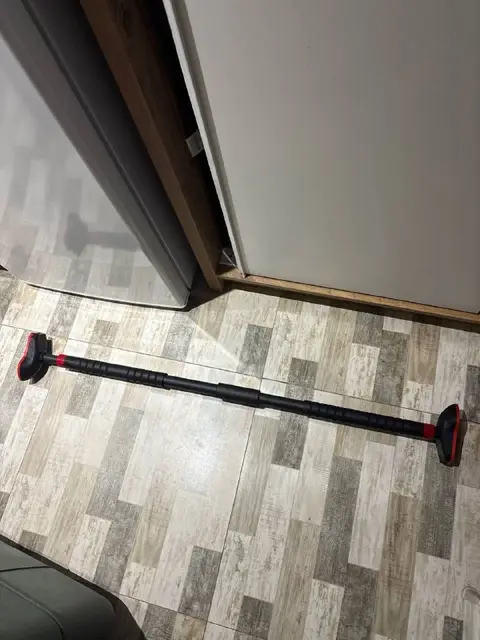 Турник распорный — Batumi — 50 ₾