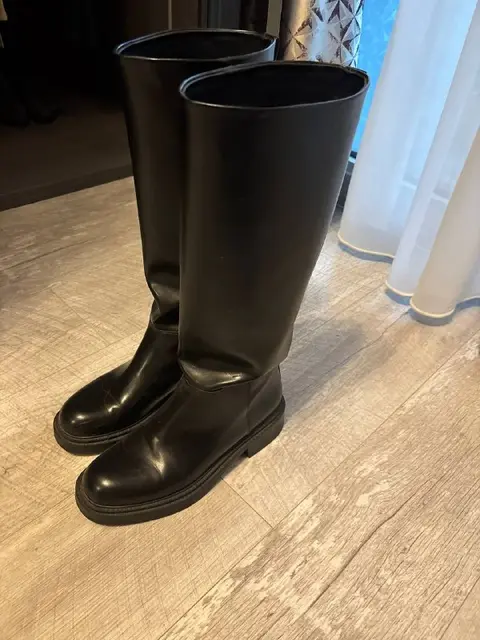 Кожаные сапоги zara — Стамбул — 2 500 ₺
