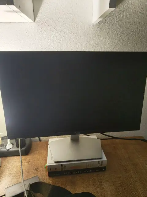 Монитор dell 24 дюйма — Тбилиси — 200 ₾