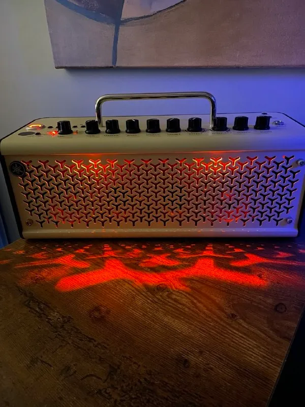 Цифровой комбик Yamaha THR10II