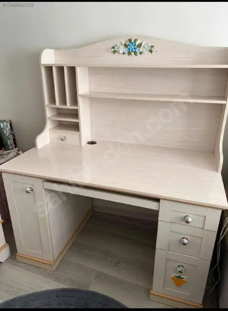 Стол б/у Çilek — Стамбул — 28 900 ₺