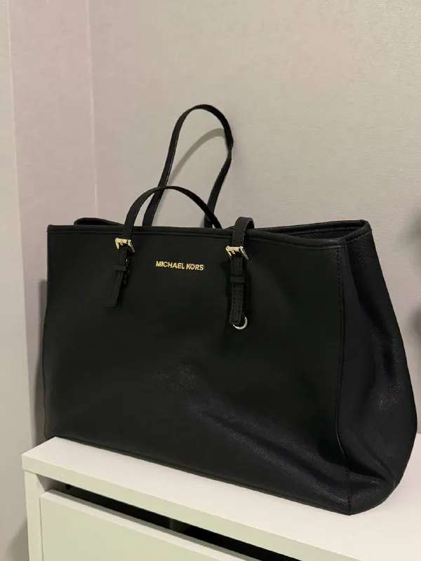 Michael Kors Jet Set Large Shoulder Tote Bag