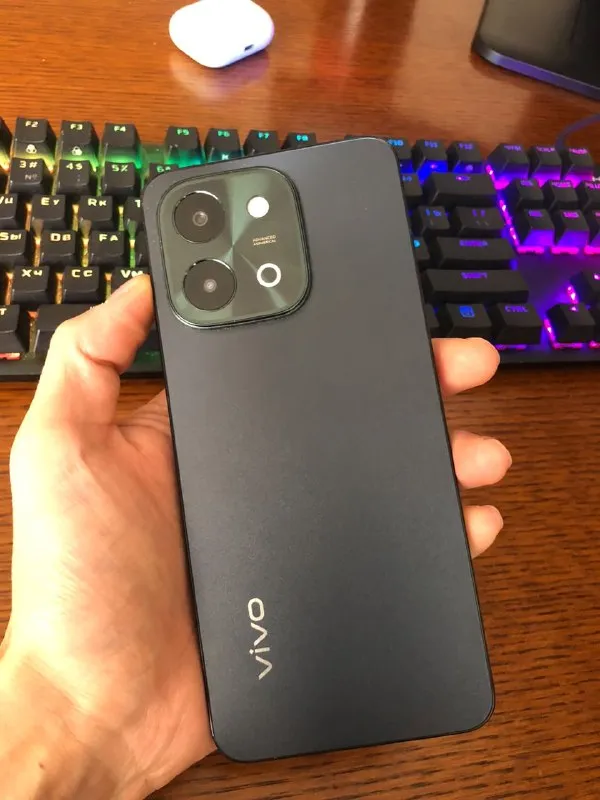 VIVO Y28 (256GB)