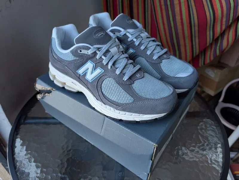 Кроссовки New Balance 2002