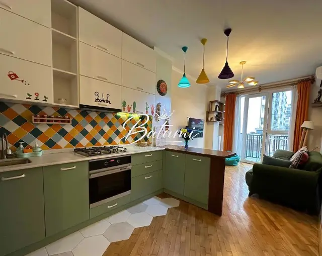 1+1 в районе Старого Батуми — Батуми — 650 $