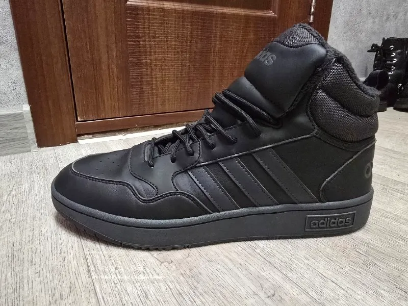 Мужские кроссовки Adidas Hoops 3.0 Mid WTR