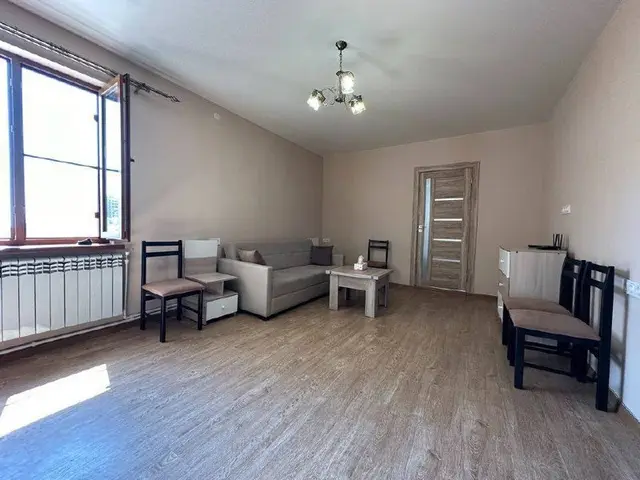 2 սենյականոց բնակարան — Yerevan — 320,000 ֏