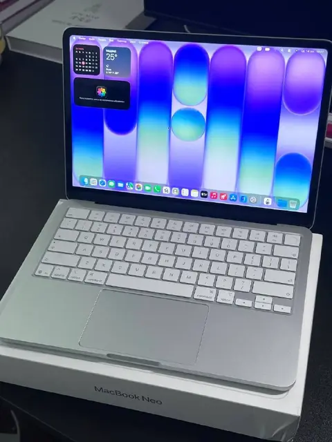 MacBook Neo 8/512GB, Silver — Белград — 690 €
