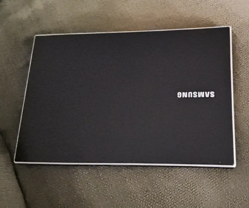 Ноутбук Samsung NP300V5A