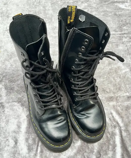 Dr. Martens Jadon, чёрные, платформа — Тбилиси — 270 ₾