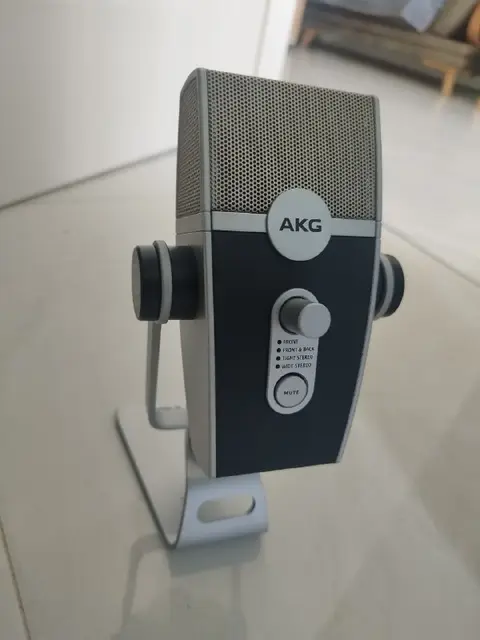 HyperX Cloud III и микрофон AKG Lyra — Батуми — 430 ₾