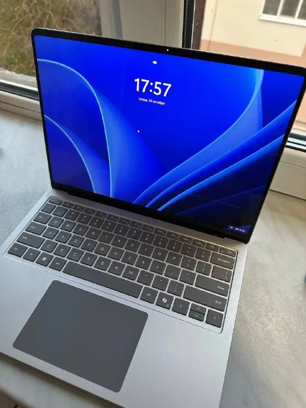 Microsoft surface 7 13,8 диагональ