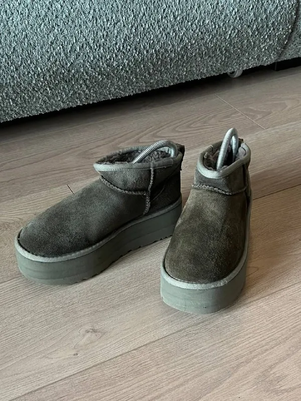UGG Classic Ultra Mini Platform