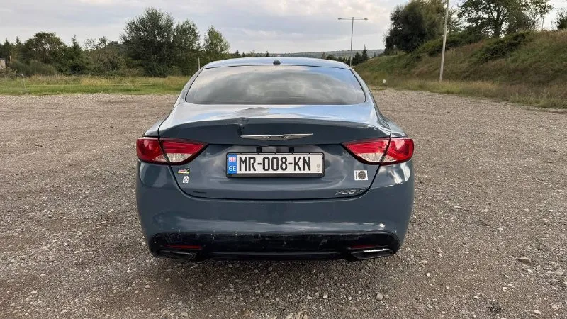 Chrysler 200s