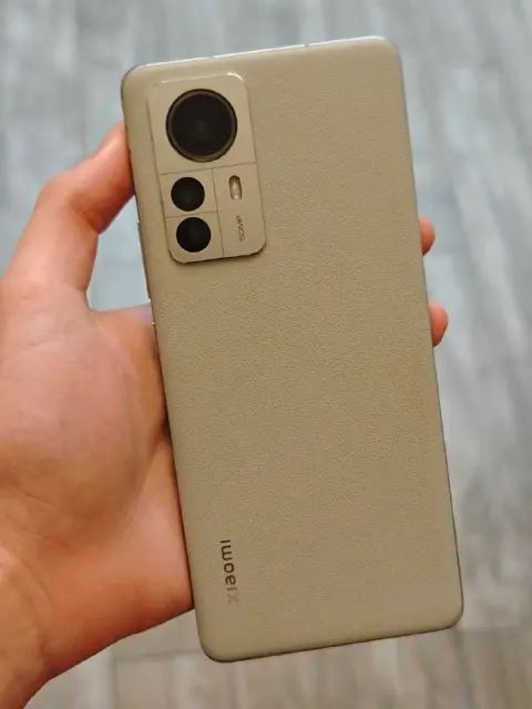 Xiaomi 12 pro 12/256 — Batumi — 490 ₾