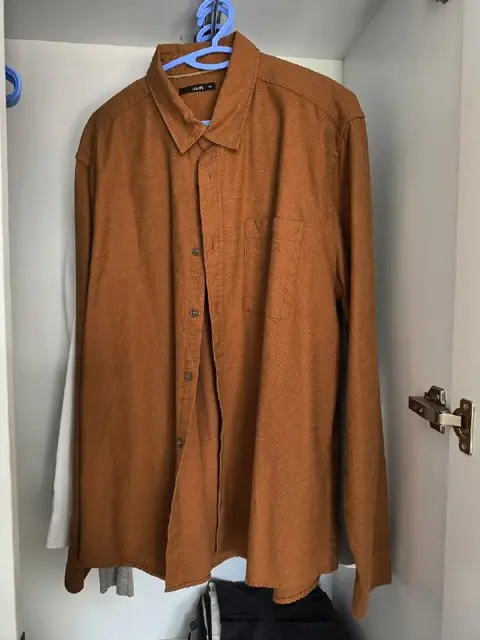 Мужская рубашка — Тбилиси — 10 ₾