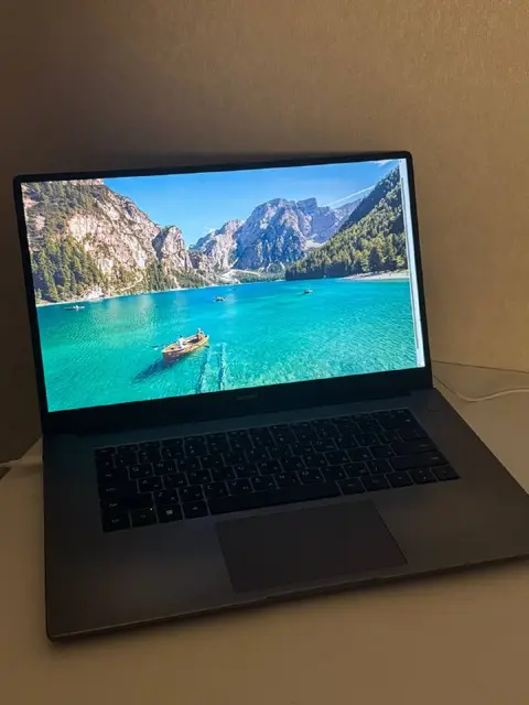 Huawei MateBook D15 — Тбилиси — 799 ₾