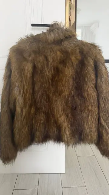 Искусственная шуба — Батуми — 55 ₾