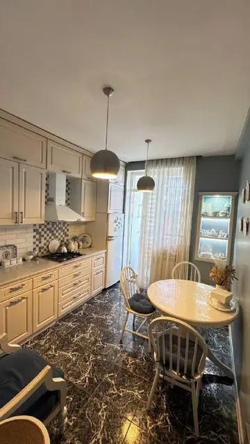 Квартира 2+1 — Батуми — 550 $