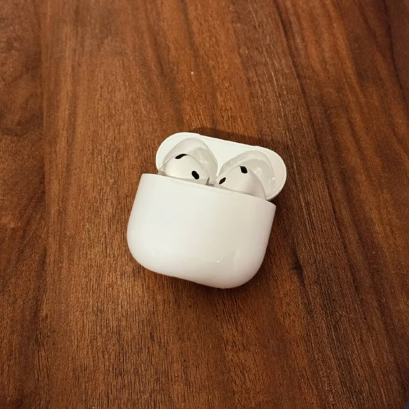 Беспроводные наушники Apple AirPods 4