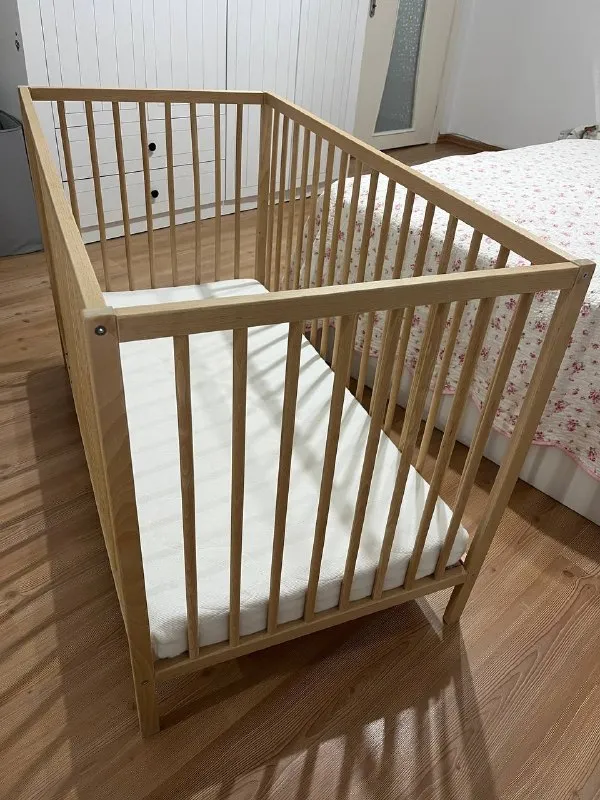 Детская кроватка IKEA SNIGLAR 60×120 см