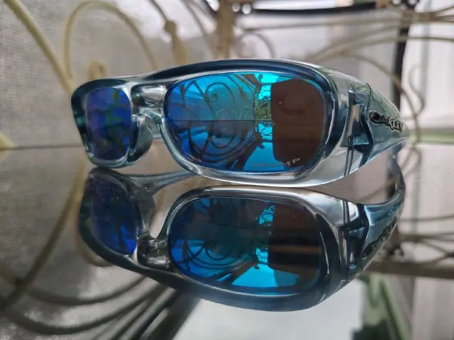 Очки OAKLEY — Батуми — 120 ₾