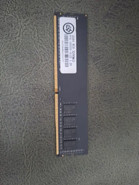 Оперативная память DDR4 8GB 3200MHz — Батуми — 100 ₾