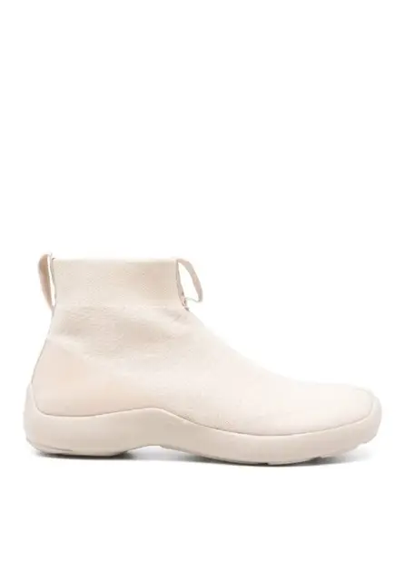 Tabi Footwear — Тбилиси — 200 ₾