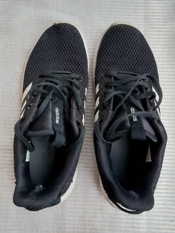 Кроссовки Adidas 38 размера