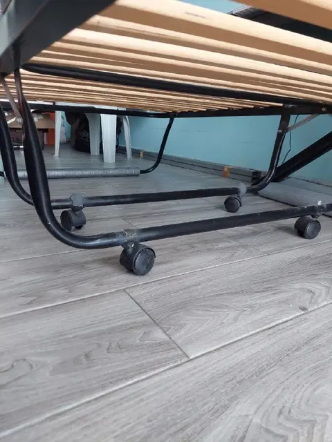 Прочная раскладушка на ламелях — Батуми — 250 ₾