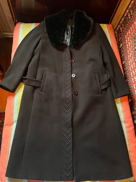 Куртка-плащ с ремешком — Тбилиси — 55 ₾