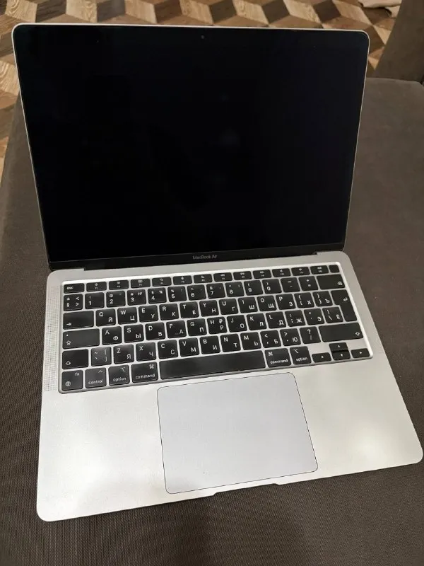 MacBook Air 13″ M1 (2020)
