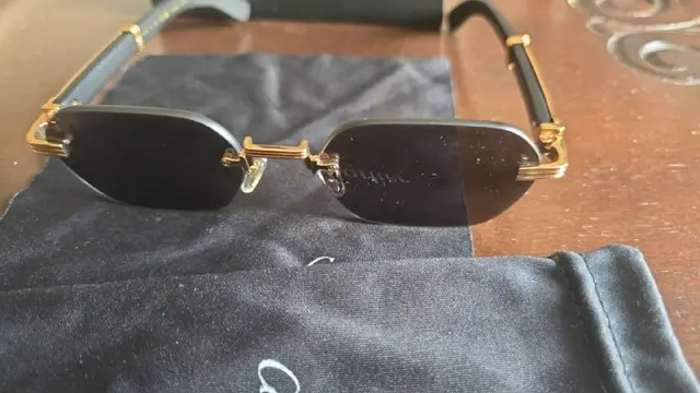 Очки Cartier, клатч Balmain — Тбилиси — 500 ₾