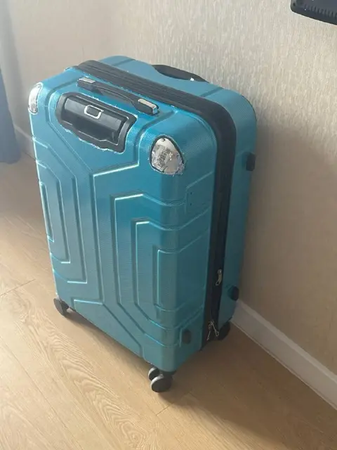 Большой дорожный чемодан — Tbilisi — 70 ₾