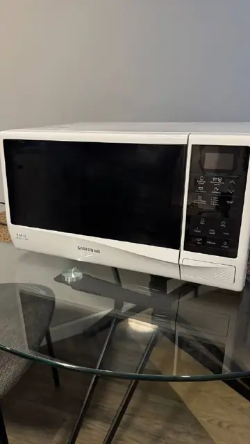 Микроволновка Samsung — Батуми — 100 ₾