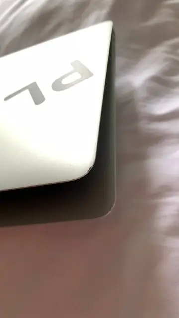 MacBook Air 13″ 2017 — Батуми — 550 ₾